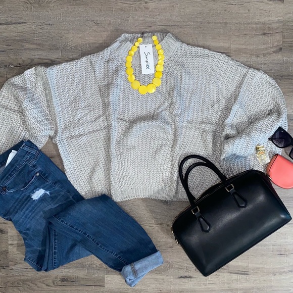 LAST CHANCE โผ๏ธOversized Long Sleeve Sweater - Picture 4 of 4